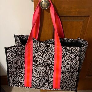 NEW Hot Pink & Coal Leopard Neoprene Tote